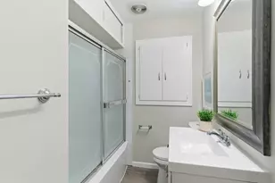 4213 Islemount Pl, Robbinsdale, MN 55422 - Photo 13