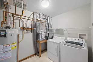 15687 Finewood Ct, Apple Valley, MN 55124 - Photo 21