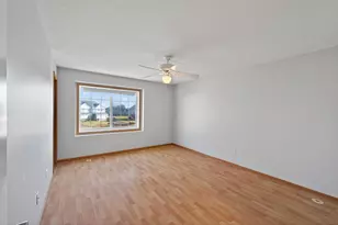 15687 Finewood Ct, Apple Valley, MN 55124 - Photo 13