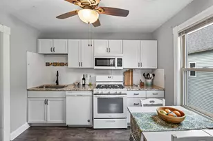 823 Hardenbergh Pl, Saint Paul, MN 55117 - Photo 11