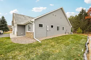 911 Gable St, Taylors Falls, MN 55084 - Photo 3