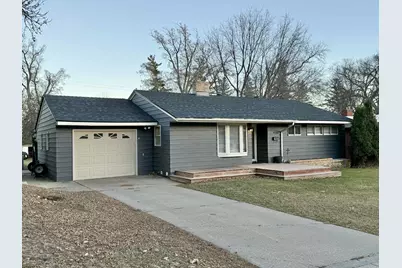 1129 Minnesota Avenue, Detroit Lakes, MN 56501 - Photo 1