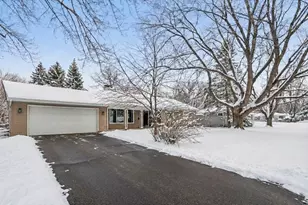 1120 Unity Ave N, Golden Valley, MN 55422 - Photo 3