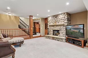 10 Apple Orchard Ct, Dellwood, MN 55110 - Photo 95