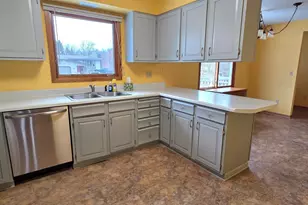 1311 16th Street W, International Falls, MN 56649 - Photo 5