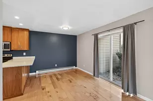 2010 Ridge Dr, Saint Louis Park, MN 55416 - Photo 9