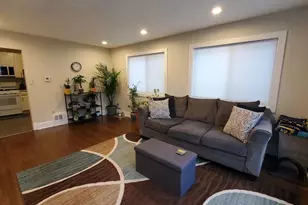 1924 5th St E, Saint Paul, MN 55119 - Photo 9