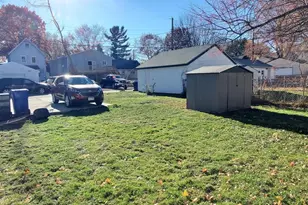 1924 5th St E, Saint Paul, MN 55119 - Photo 23