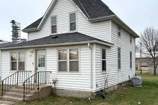 117 Cleveland Ave, Morgan, MN 56266 - Photo 3