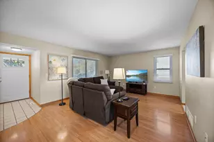 4240 Braddock Trail, Eagan, MN 55123 - Photo 7