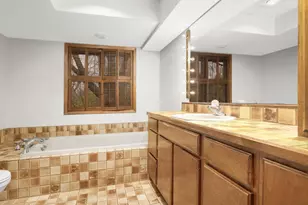 1166 Kingsley Ct S, Mendota Heights, MN 55118 - Photo 25