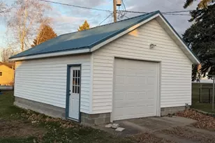 404 Melby Ave, Ashby, MN 56309 - Photo 11