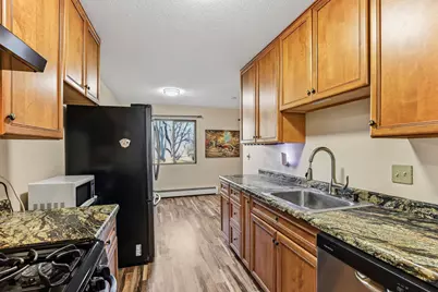 4101 Parklawn Avenue #104, Edina, MN 55435 - Photo 7