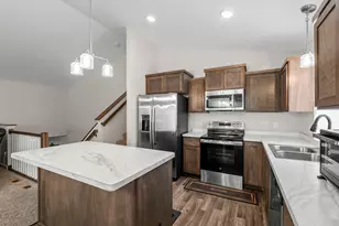 4634 9th St NE, Saint Cloud, MN 56304 - Photo 9