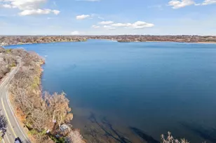 3961 White Oak Ln, Chanhassen, MN 55331 - Photo 13