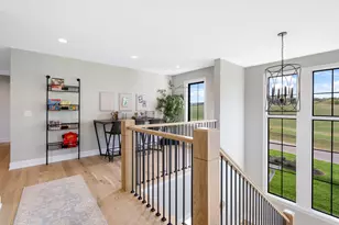 3941 White Oak Ln, Chanhassen, MN 55331 - Photo 17