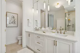 3921 White Oak Ln, Chanhassen, MN 55331 - Photo 11