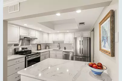 603 Lake Street #214, Excelsior, MN 55331 - Photo 9