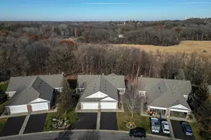 2844 Century Trail, Chanhassen, MN 55317 - Photo 25