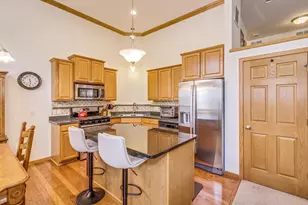 3143 Frontier Dr, Woodbury, MN 55129 - Photo 3