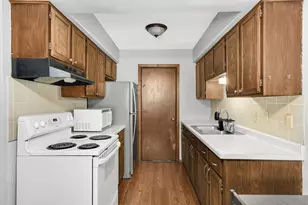 2925 69th Ln N, Brooklyn Center, MN 55430 - Photo 9