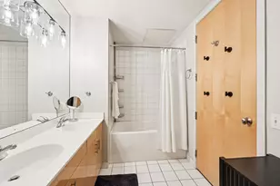 290 Market St, Minneapolis, MN 55405 - Photo 21