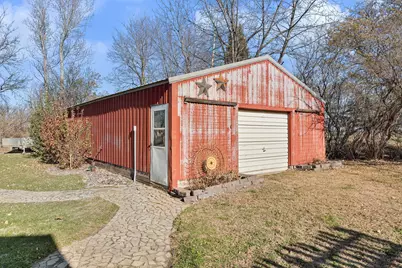 14435 Woodville Drive, Waseca, MN 56093 - Photo 9