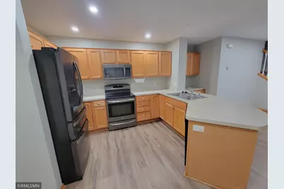 3553 Sterling Heights Drive #B, River Falls, WI 54022 - Photo 5