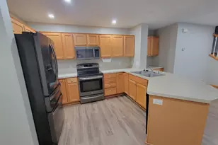 3553 Sterling Heights Dr, River Falls, WI 54022 - Photo 5