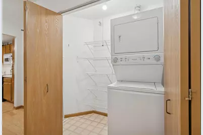 500 County Road B W #122, Roseville, MN 55113 - Photo 19