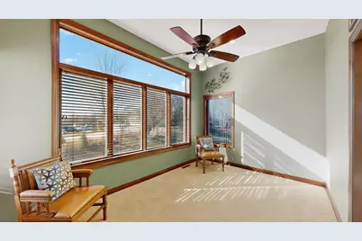 2280 Coral Court NE, Rochester, MN 55906 - Photo 9