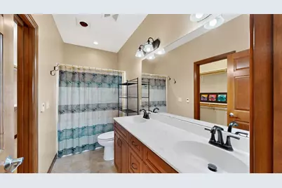 2280 Coral Court NE, Rochester, MN 55906 - Photo 13