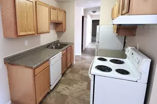 808 E Evergreen Ave, Olivia, MN 56277 - Photo 3