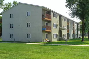 808 E Evergreen Ave, Olivia, MN 56277 - Photo 13