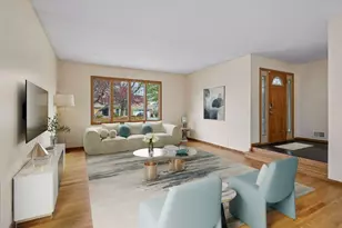8817 Westmoreland Ln, Saint Louis Park, MN 55426 - Photo 9