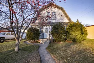 16 W Park St, New York Mills, MN 56567 - Photo 1