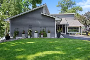 4324 Lakepoint Ct, Shoreview, MN 55126 - Photo 9