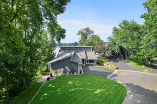 4324 Lakepoint Ct, Shoreview, MN 55126 - Photo 5