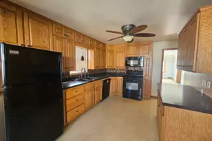 403 Broadway Ave, Lakefield, MN 56150 - Photo 3