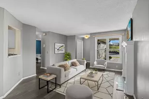 18502 Apple Tree Ct, Minnetonka, MN 55345 - Photo 3