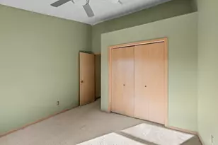 18502 Apple Tree Ct, Minnetonka, MN 55345 - Photo 23