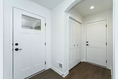 1121 Century Village Lane NE, Rochester, MN 55906 - Photo 7