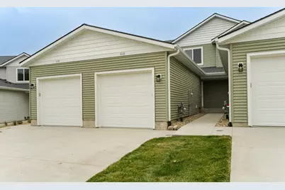 1121 Century Village Lane NE, Rochester, MN 55906 - Photo 3