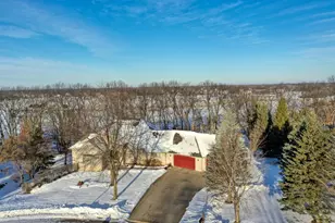 8186 Ideal Ct, Forest Lake, MN 55025 - Photo 3