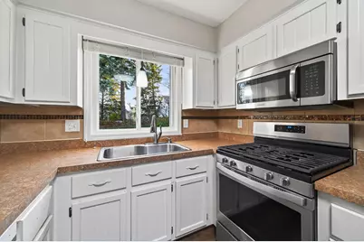 8709 64th Avenue N, Brooklyn Park, MN 55428 - Photo 5