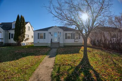 914 Michigan Street, Hibbing, MN 55746 - Photo 1