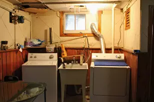 914 Michigan St, Hibbing, MN 55746 - Photo 37