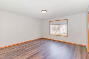 15684 Finewood Ct, Apple Valley, MN 55124 - Photo 21