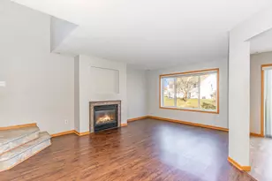 15684 Finewood Ct, Apple Valley, MN 55124 - Photo 11