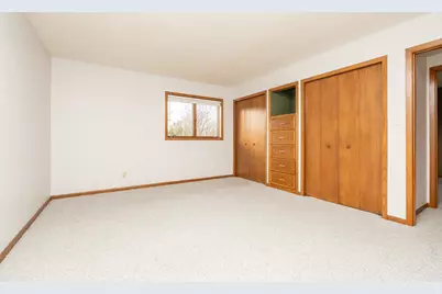 919 Church Street W, Belle Plaine, MN 56011 - Photo 17